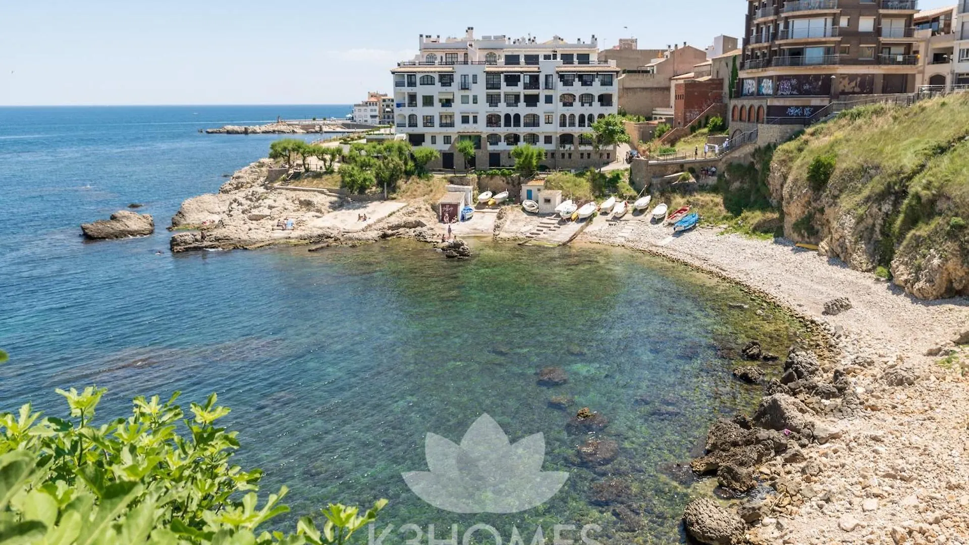 Spacious Holiday Home In Costa Brava L'Escala